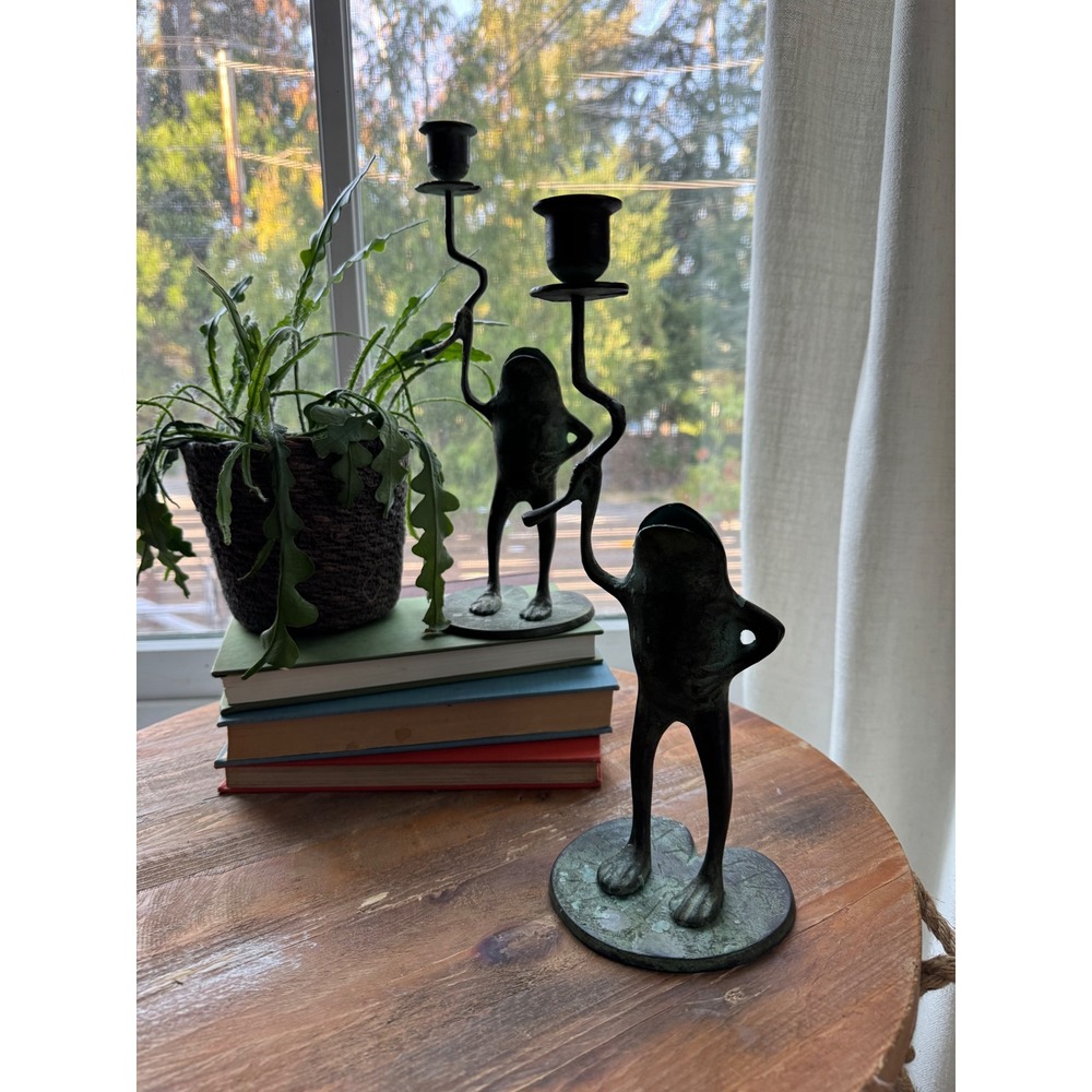 Vintage Verdigris Frog Candlestick Holders Pair Metal Lily Pad Base Green 10.5"